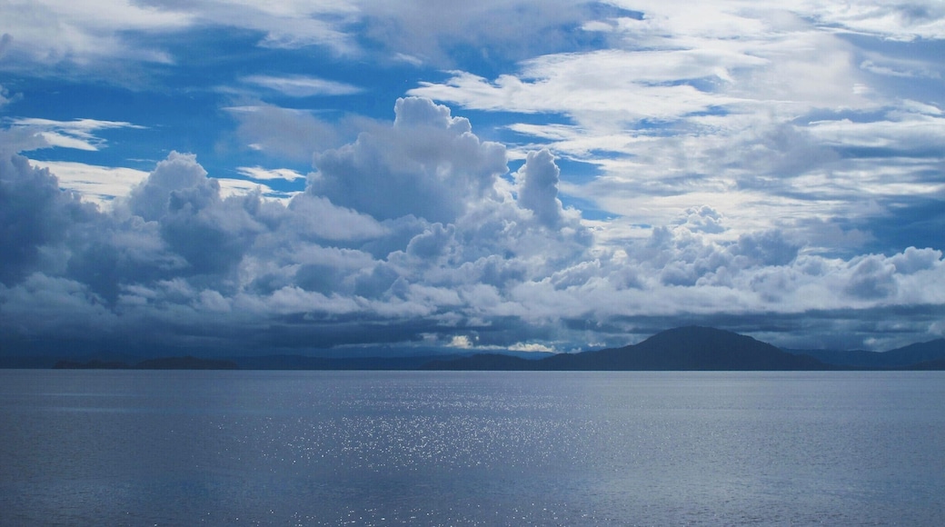 Take a wide angle lens if you're heading out to the Barrier Reef- the skies are amazing!