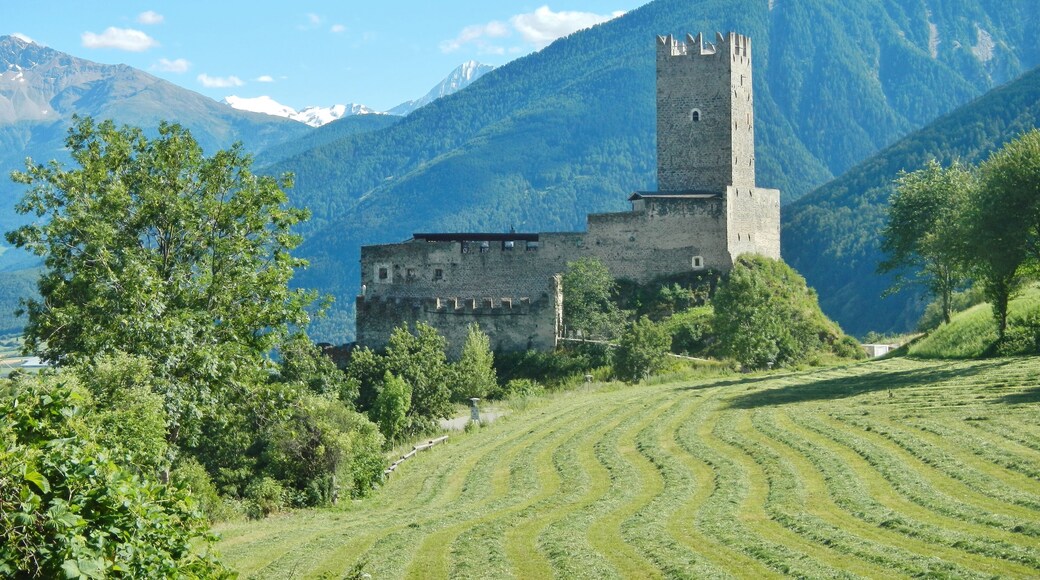 Fürstenburg in Burgeis This media shows the cultural heritage monument with the number 15733 in South Tyrol.