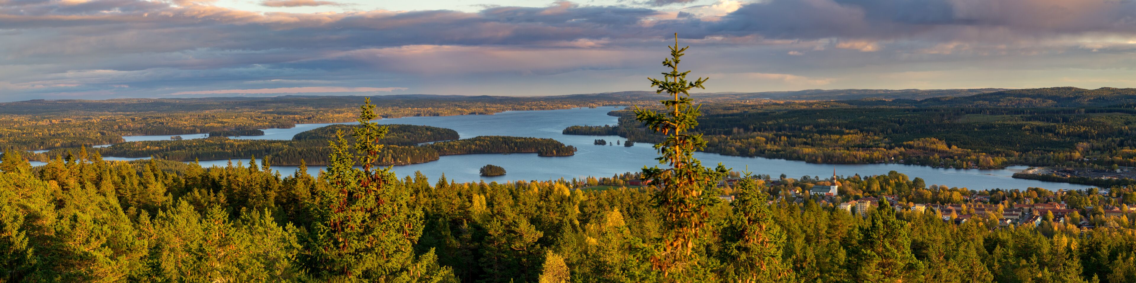 Town called Smedjebacken and lake Norra Barken in Dalarna, Sweden