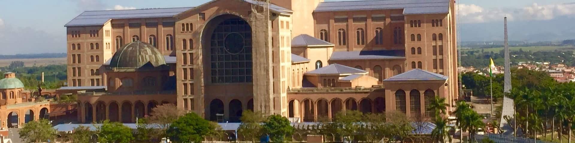 O maior templo católico do mundo! Fantastic!