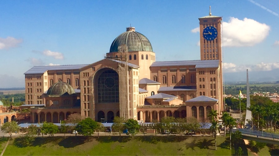 O maior templo católico do mundo! Fantastic!