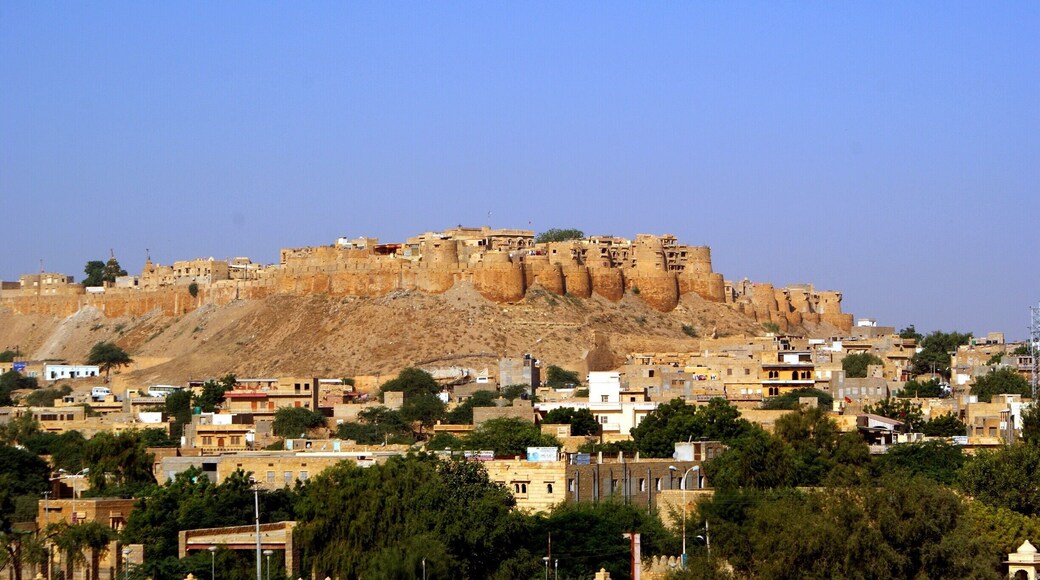 The stunning sandcastle in the desert, the Jaisalmer Fort in India.