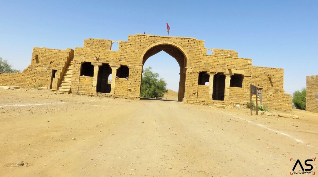 around 30-40 minutes from the city of Jaisalmer ,there is an abandoned village of Kuldhara.It entails the legend of the Paliwal Brahmins.Around 200 years ago, it was the story of a community who had vanished overnight, leaving behind a ghost village to narrate their tale.
Well you have to visit to know the whole story and its not really haunted as its told it is.