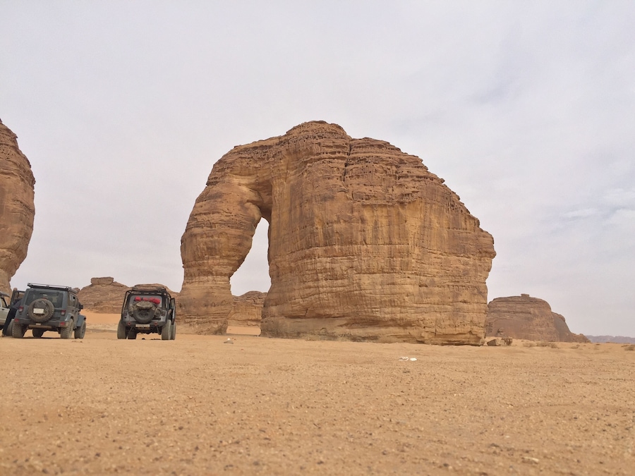 (Elephant Mountain)
In Al-Ula there is an elephant mountain which is a huge rock 50 meters above the ground and is distinguished by its unique shape that resembles an elephant and from it acquired this name and surrounded by the rock and a group of light-colored mountains and is located in a wide area covered with golden sands 7 km to the east of Al-Ula Governorate, which is affiliated with Al-Madinah Al-Munawwarah Region.