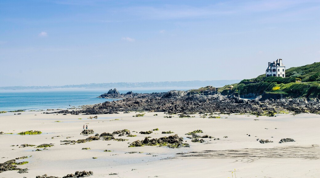 Locquirec, Beach, Finistere, Brittany, Shutterstock ID 1050966701, Purchase Order: SP-1394 HA Batch 3 Part 1, Order Number: , Client/Licensee: HomeAway, Other: To be paid with HA budget