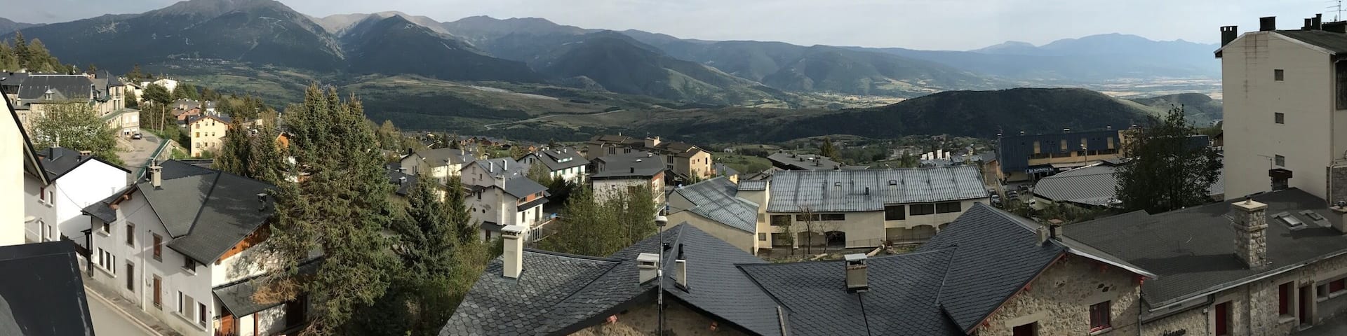 view front the city center of Font Romeu