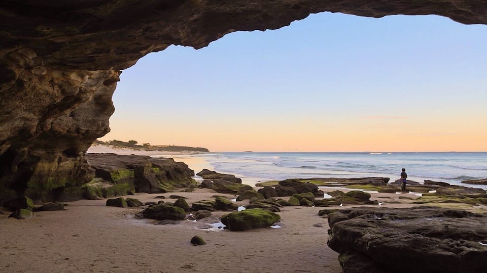 Caves Beach in NSW is such a fantastic place to explore! Such a beautiful beach with a network of sea caves at the southern end! Worth a visit!