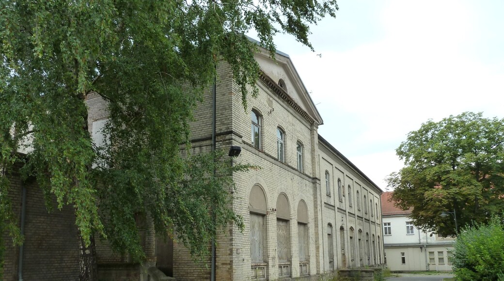 The Berlin-Halberstädter Bahnhof in Köthen (adjacent to the recent Köthen station) was in use from about 1870/71 to 1917. The neogotic building is part of sequences of station buildings from different epoches wich is unique for Gernamy. View from Northwest