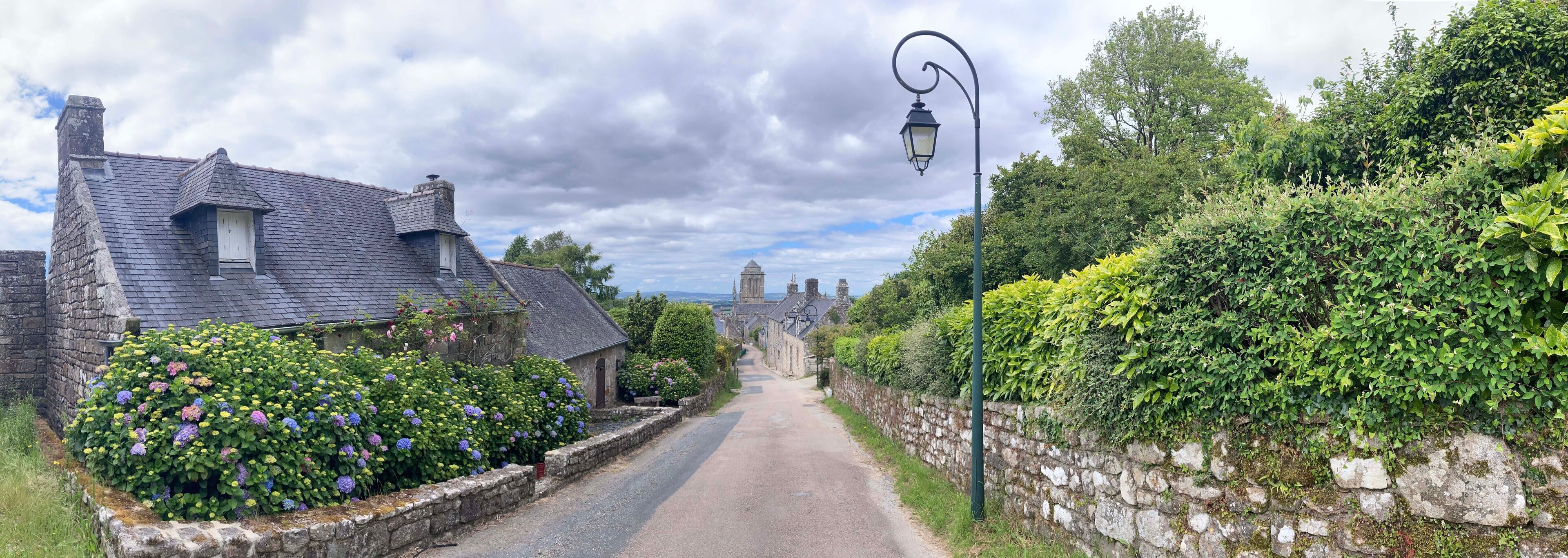 Ballade à Locronan en Bretagne Cornouaille Finistère France	
