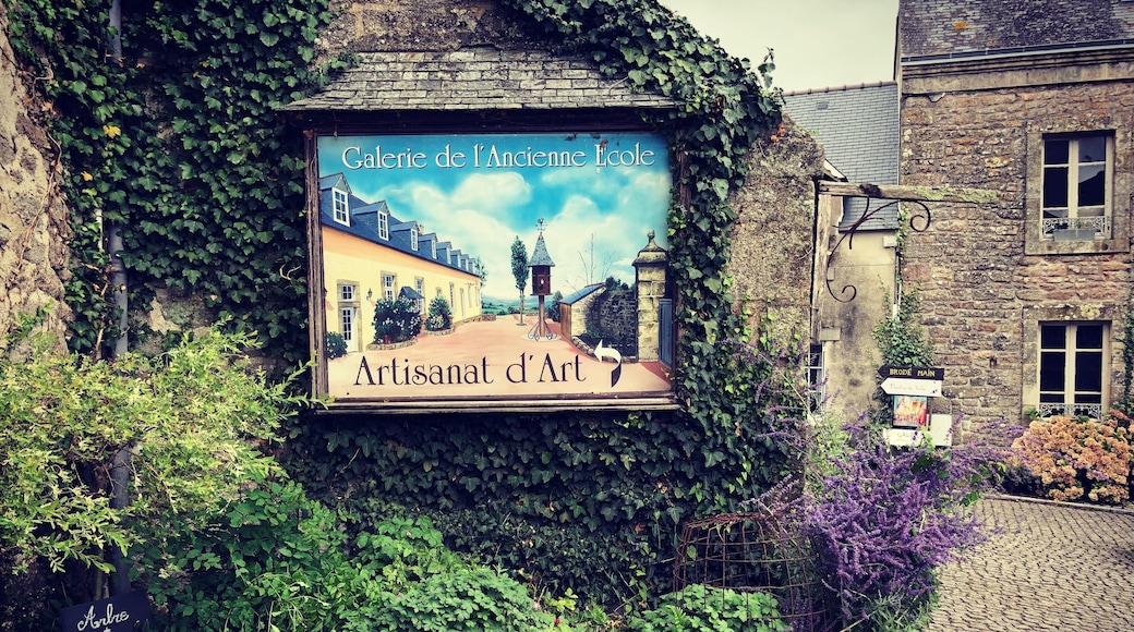 The town is completely cut-off to traffic making for a pedestrian haven