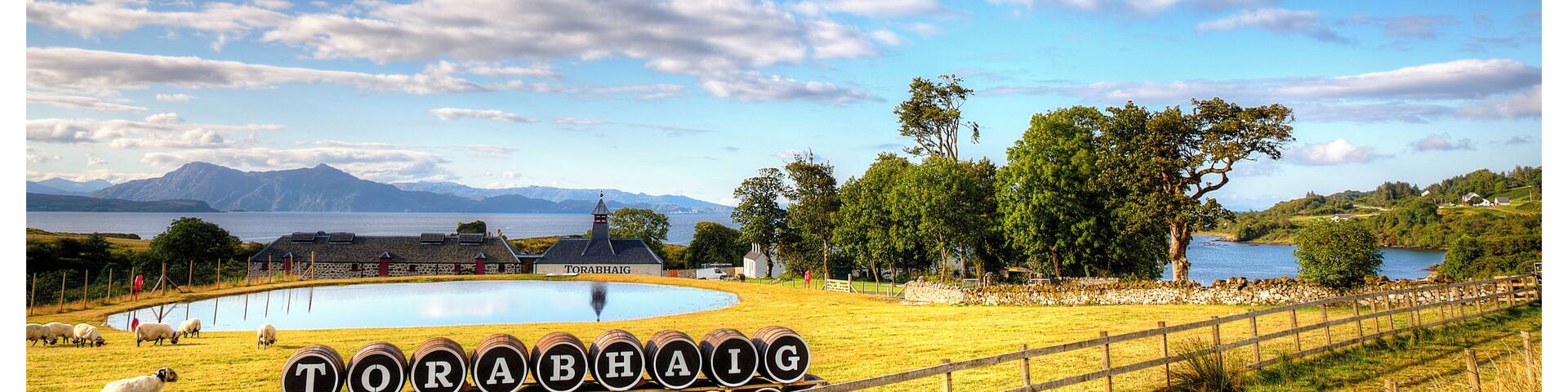 the pleasant surroundings of the distillery couldn't have a more spectacular backdrop!