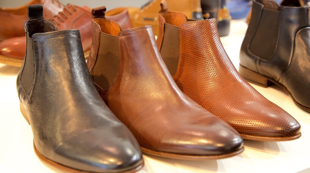 Bridge Road montrant shopping et mode