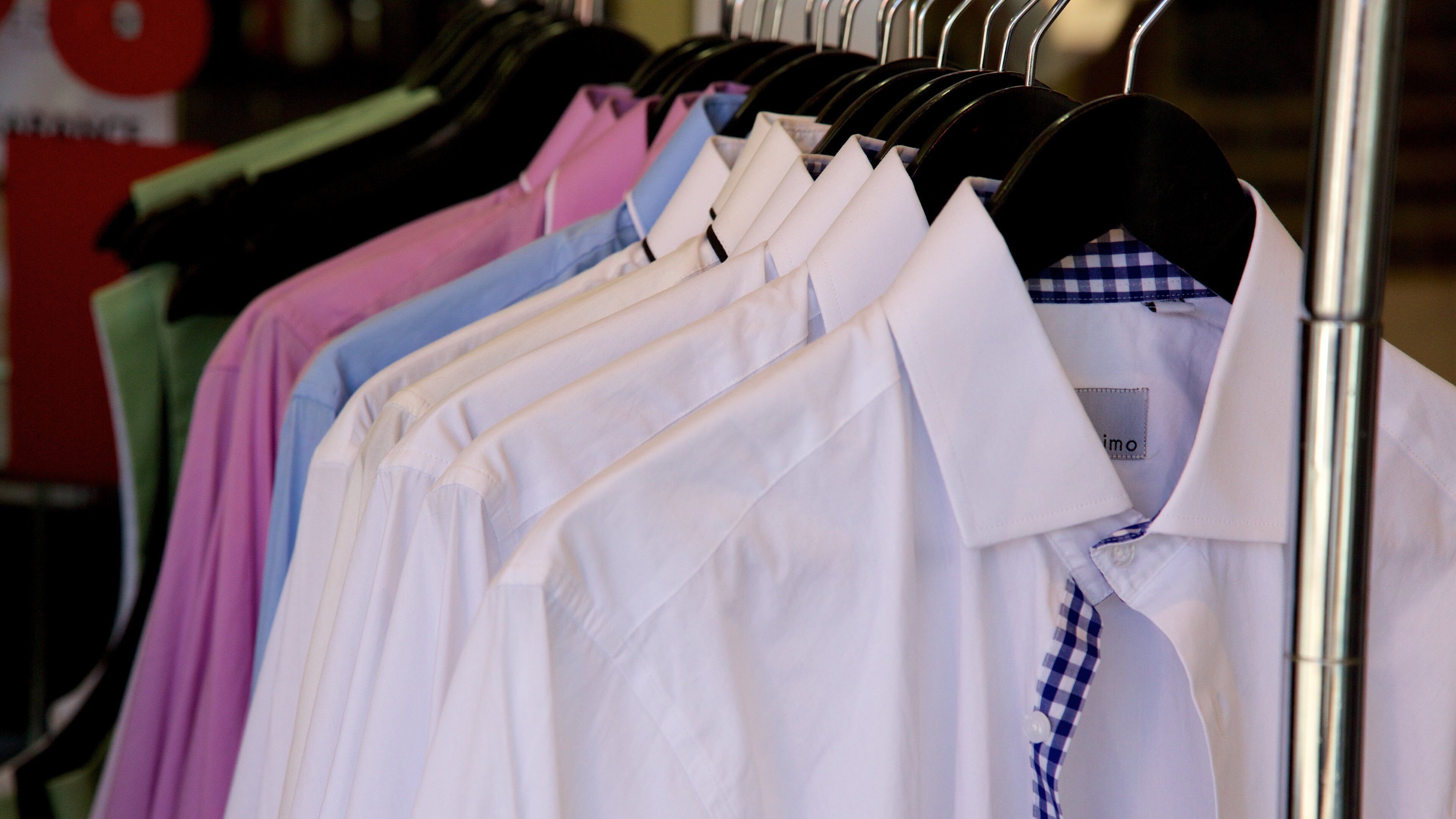 Bridge Road featuring shopping and fashion