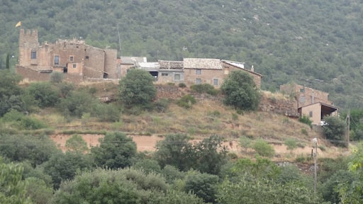 El Tossal (Ponts) vist des del Canal d'Urgell