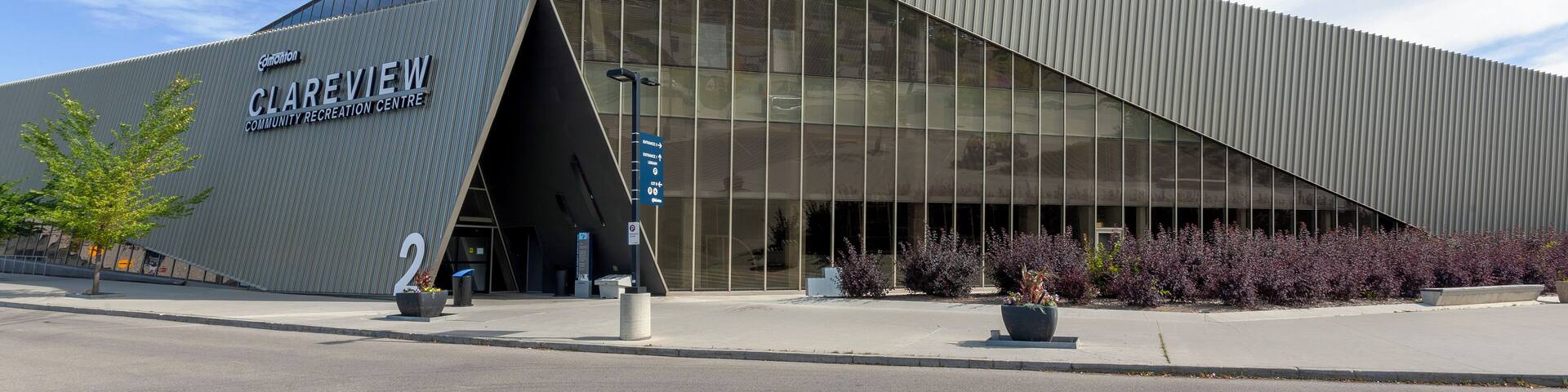 Edmonton_ClareviewRecreationalCentre_6131983-1