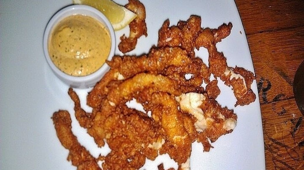 Another great pub for a bite to eat, and a beer, is the Australian owned and operated Harts brewery lead by 5th and 6th generation convict decendents. It’s said their craft beers bring to life the true stories of early Australian convicts and settlers.