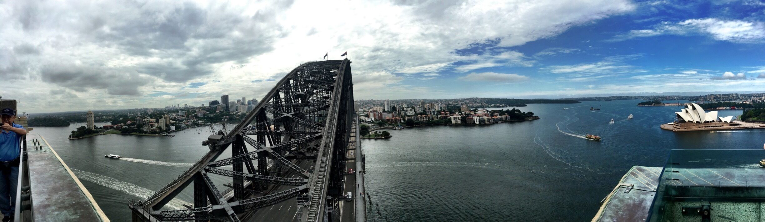 Looking out across Sydney Harbour Bridge and Sydney Opera House.  Just 200 steps inside the Pylon affords you with spectacular views across the CBD and harbour.

#sydney #thisiaaustrslia #anotherdayinwa #sydneyoperahouse #sydneyharbourbridge
#australia
