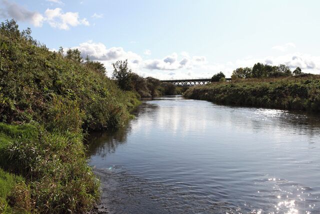 River Almond Looking upstream towards the railway bridge beside Edinburgh Airport.