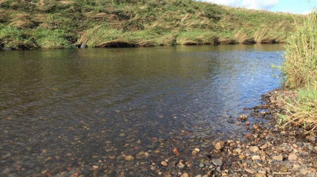 A very low River Almond This low water height and clarity is not what anglers are hoping for in what should be the prime time of the salmon and sea-trout season. Another 12" on top of this is needed to perhaps salvage what has been a poor season to date.