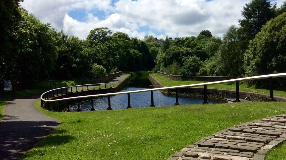 Along the canal towpath at the locks past Maryhill.