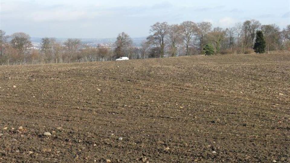 Farmland at Bankhead Looking north over the Firth of Forth towards Fife.