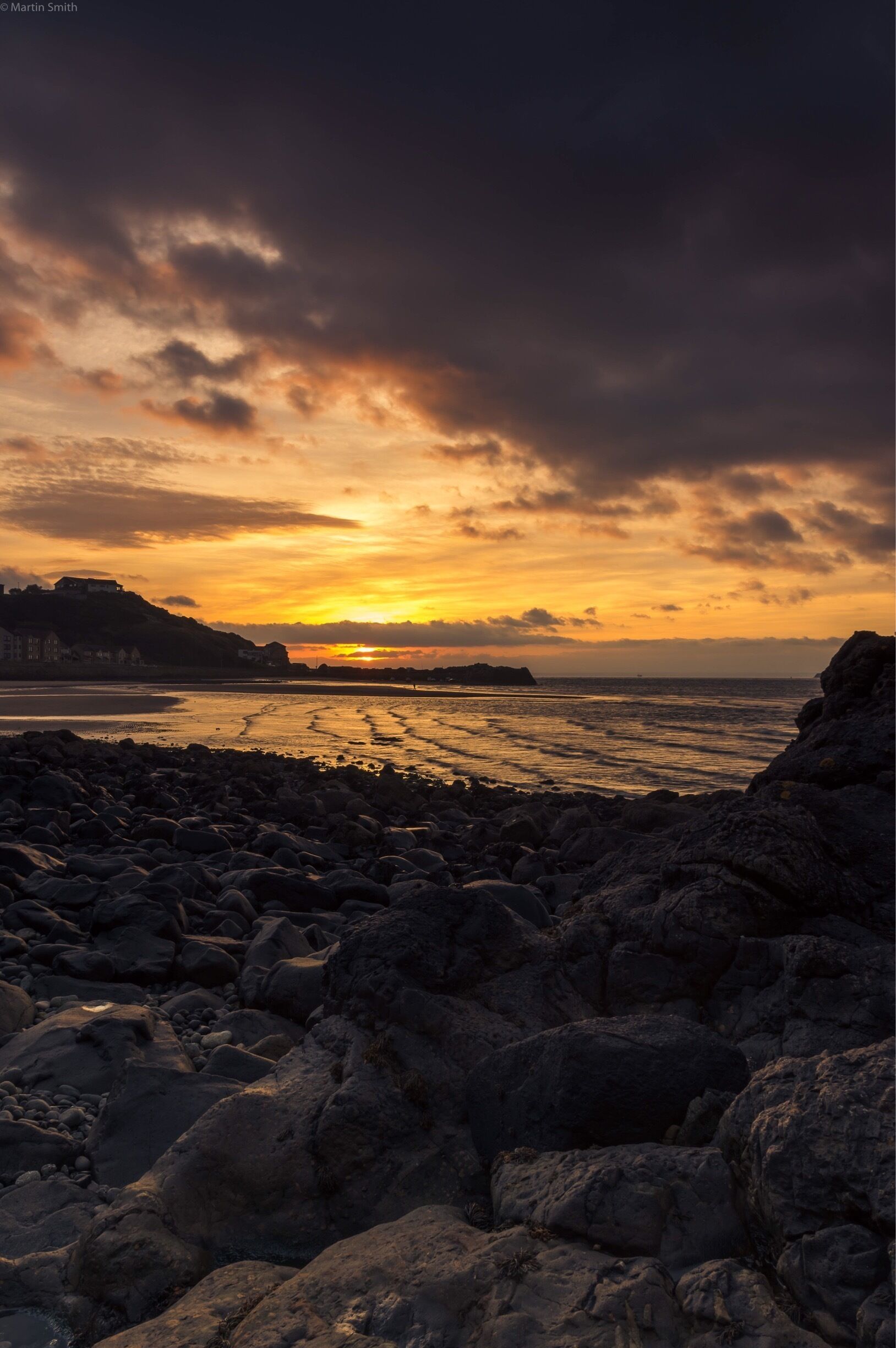 Sunday sunrise looking out at the Firth of Forth from Pettycur Beach, Kinghorn