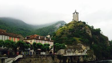 Cloudy morning in the French pyrenees...