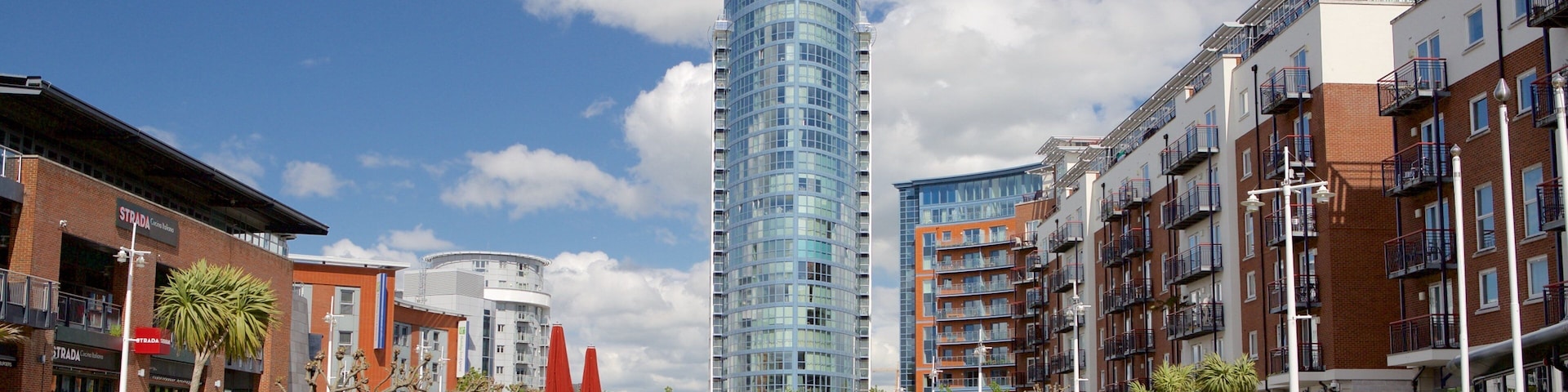 Gunwharf Quays showing modern architecture and a river or creek