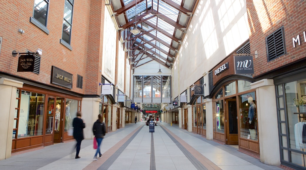Gunwharf Quays featuring interior views