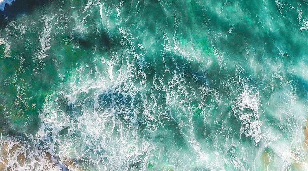 Tip: Use Adobe Lightroom to edit your photos of beaches #LifeAtExpedia
Also check out my Instagram @saimonro