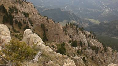 PantĂ de la Llosa del Cavall al fons des de la Serra de Cap del Verd (abril 2011)