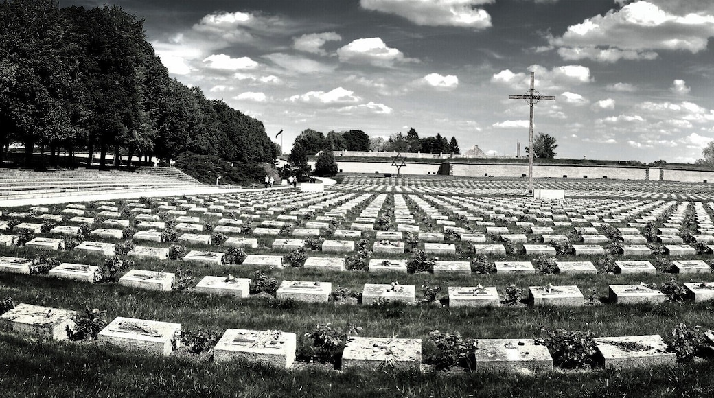 Jewish cemetery, a part of a fortress that was used as a concentration camp.
