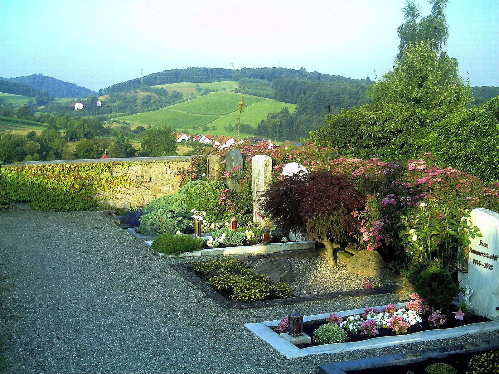 Heuweiler Juli 2013 - Friedhof