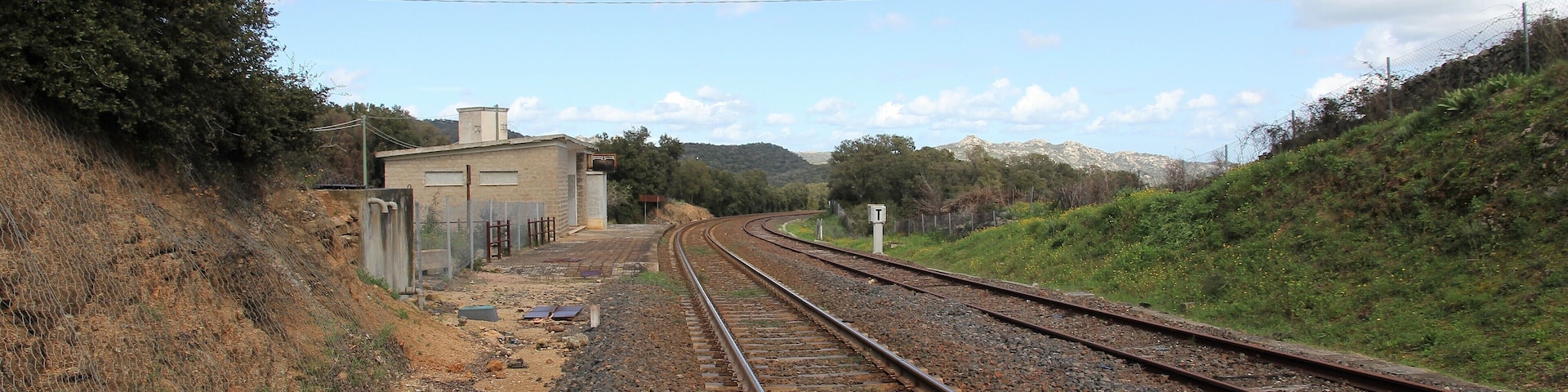 Monti, stazione ferroviaria di Chirialza