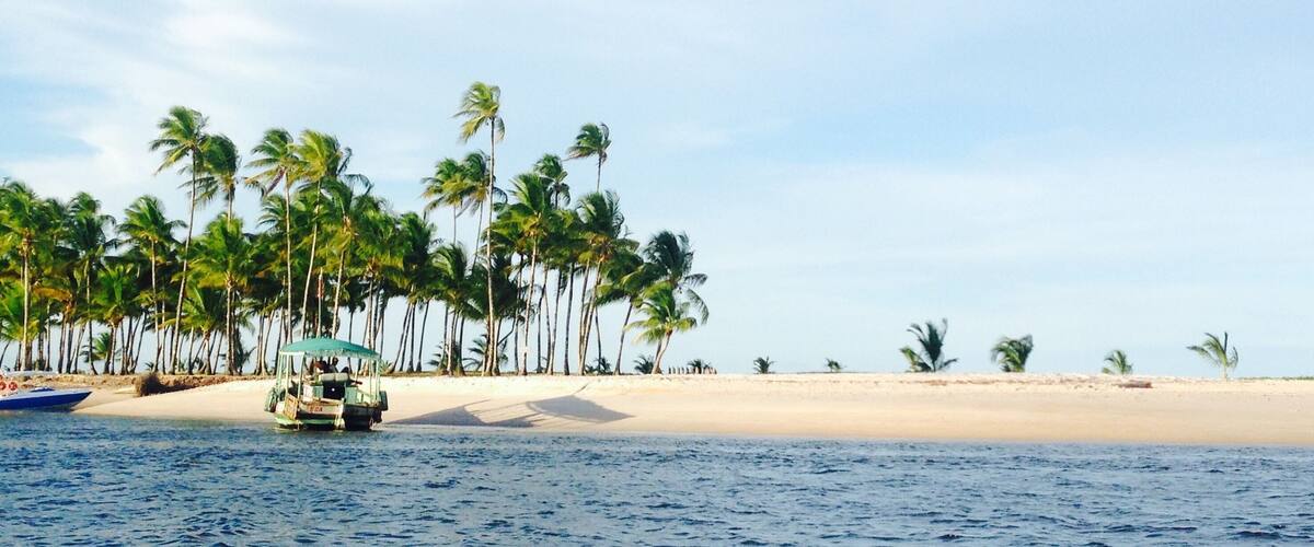 Time stops when you arrive on the amazing island of Boipeba in North Brazil. Take your time to enjoy a Caïpirinha on the wild side 🍸
#brazil #LifeAtExpedia #traveladdict #askmariawhere2go