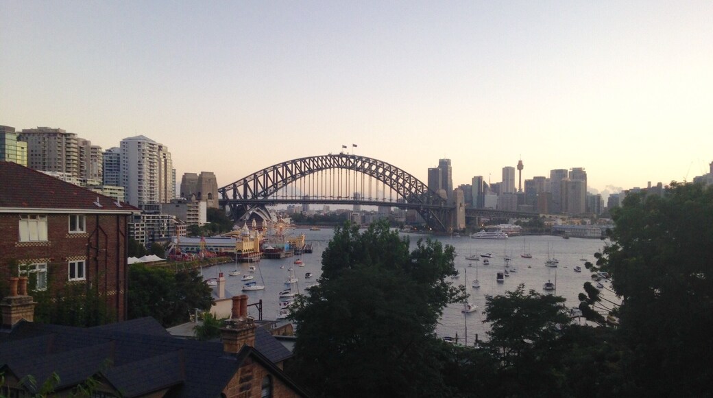 A beautiful view of the harbour bridge in Sydney! I can't wait to go back this year