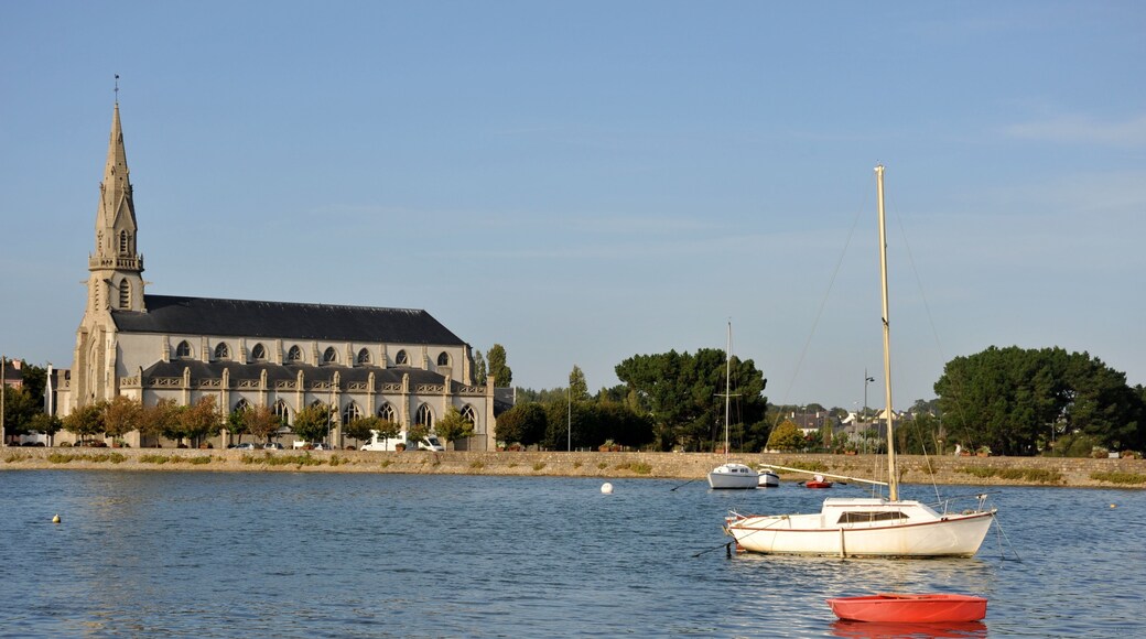 Eglise, bateaux, Riantec