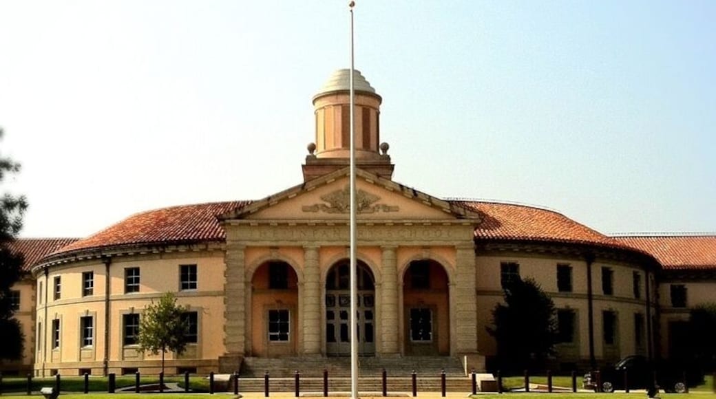 Fort Benning's first mission was to provide basic training for units participating in World War I. With the end of that war, Benning was closed until the Army could find another use. The first tenant unit was the Infantry School, which General George Marshall commanded beginning in 1934. The Infantry School is still located at Fort Benning, as are the wooden permanent buildings completed by the Civilian Conservation Corps in the 1930's.