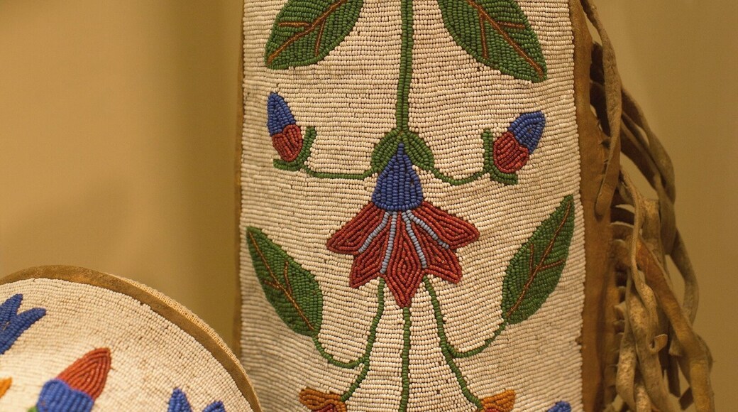 Beaded Gauntlet -- Unknown Plateau artist.
c. 1920