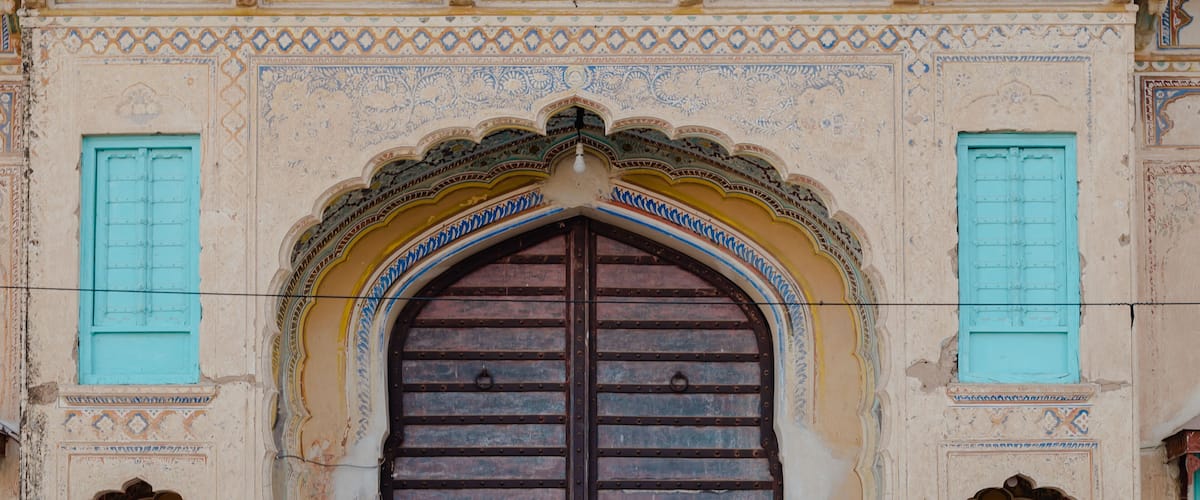 detail of the facade of the cathedral