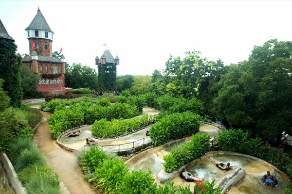 Schlitterbahn New Braunfels Waterpark which includes a waterpark