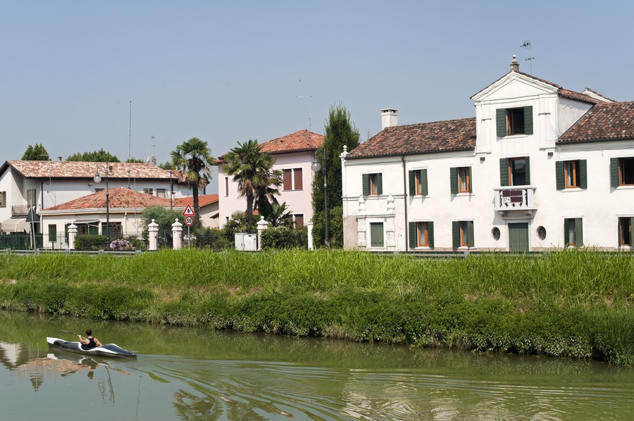 Riviera del Brenta (Veneto, Italy): Historic villa on the river; Shutterstock ID 85873150