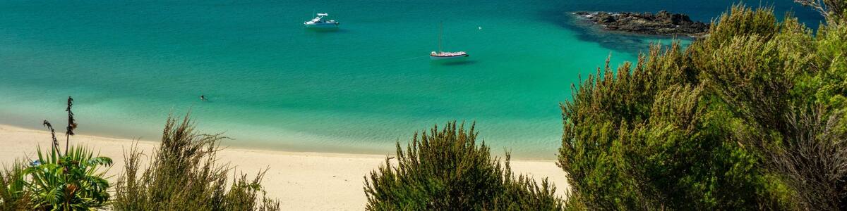 Doubtless Bay which includes landscape views and general coastal views