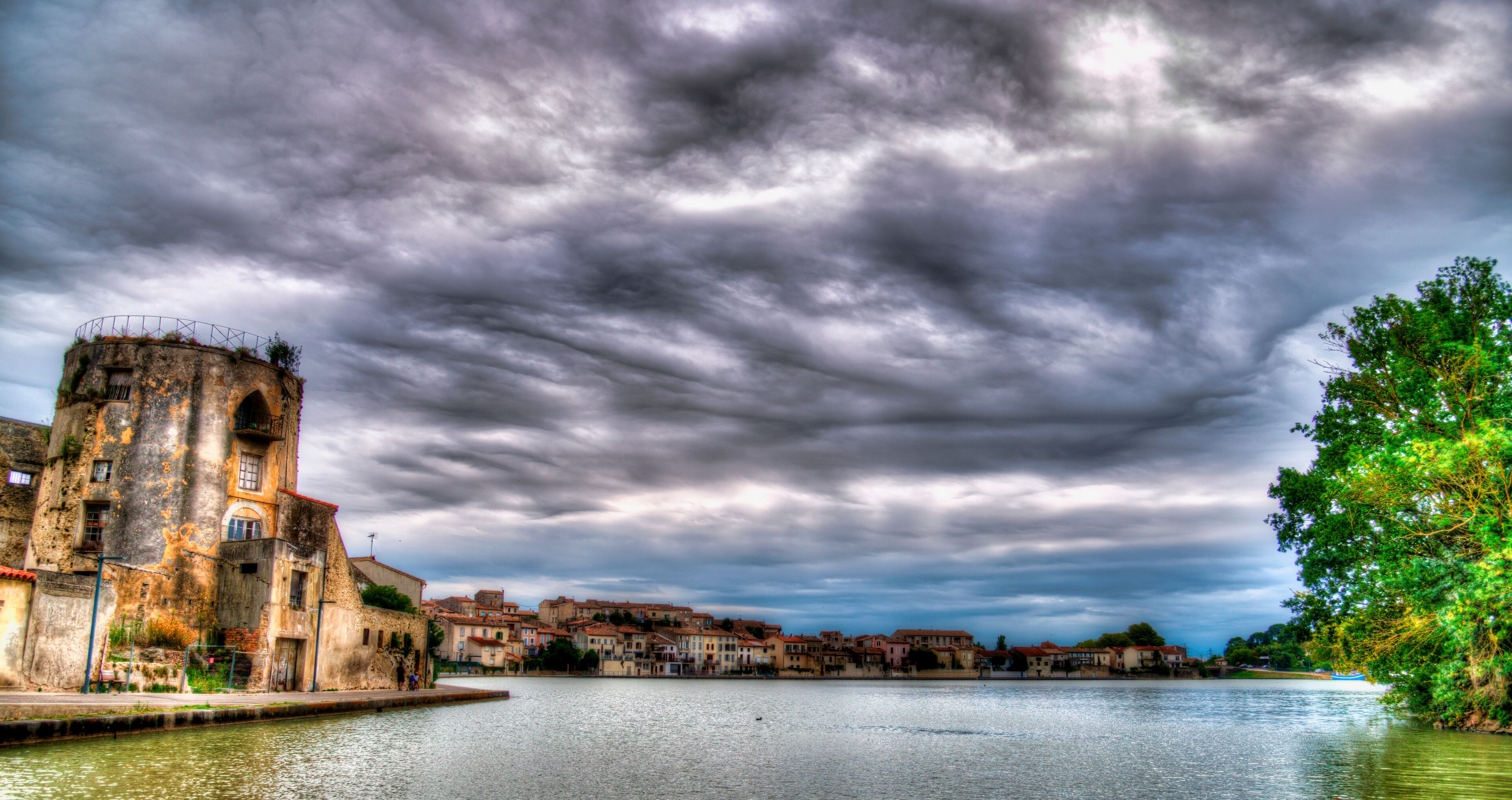 Canal du Midi à Castelnaudary, France