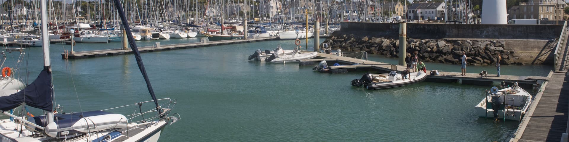 Port de Piriac-sur-Mer, une commune de l'Ouest de la France, située dans le département de la Loire-Atlantique, en région Pays de la Loire. Elle fait partie du pays de Guérande