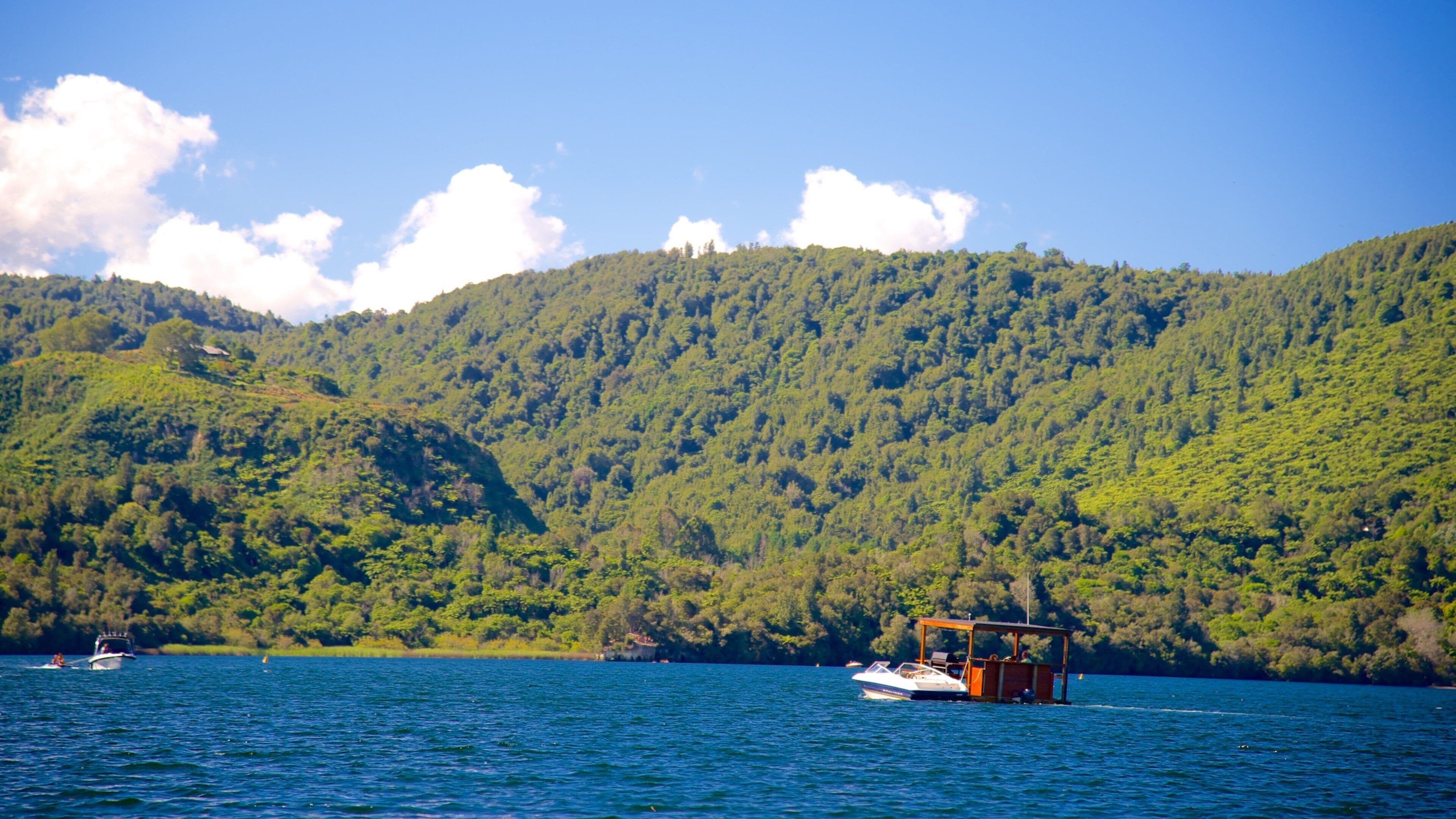 Lake Okareka fasiliteter samt innsjø