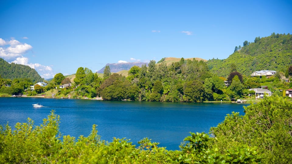 Lake Okareka fasiliteter samt innsjø