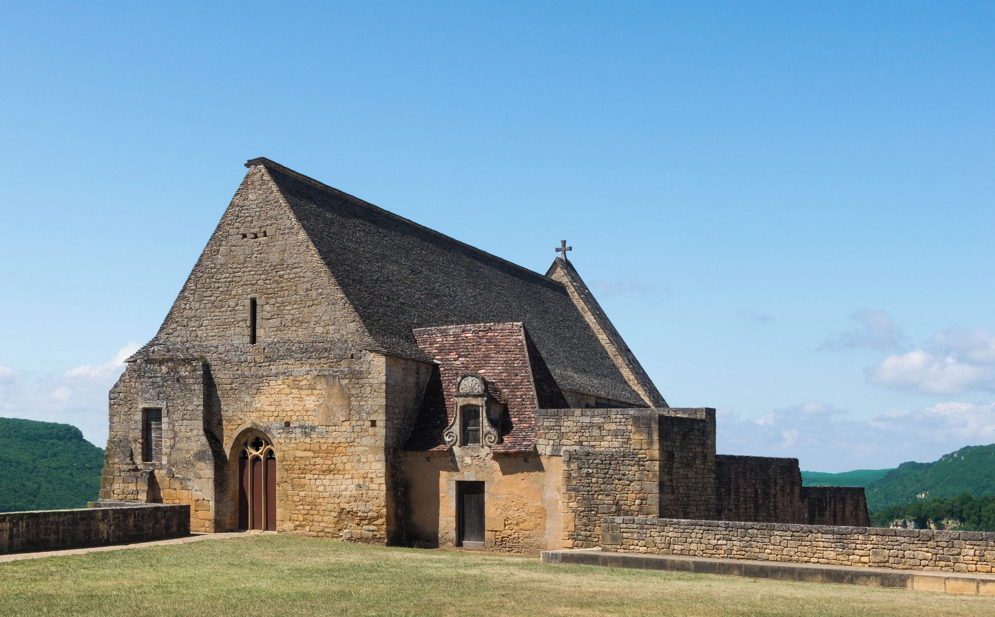 The chapel (13th and 17th centuries) of the château de Beynac, Dordogne, France.
