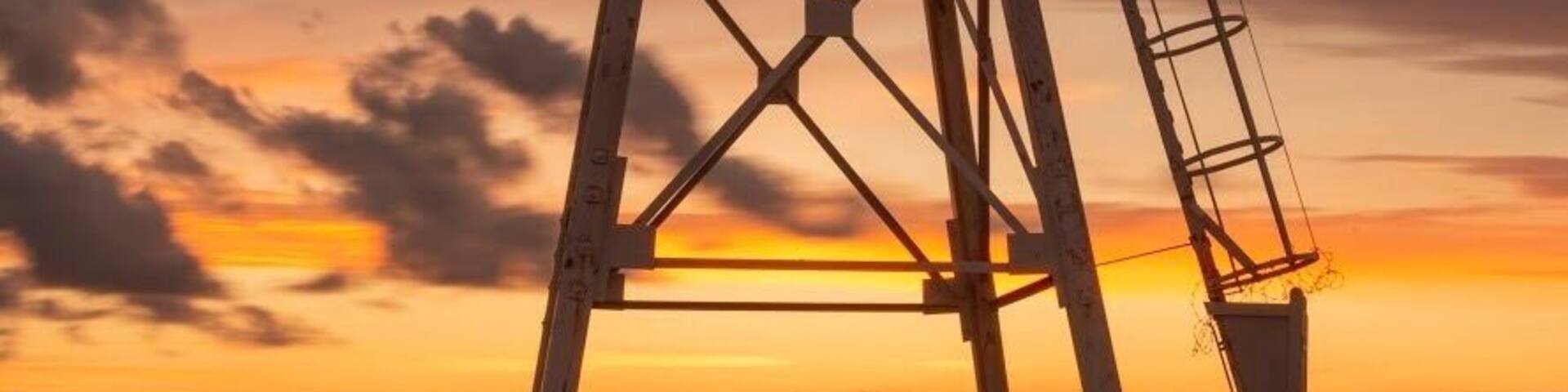 A static light lighthouse, would make an ideal foreground for Astro or LE startrail shots, taken 7th Aug around 9pm and the sun was setting directly behind it, in line with my position.