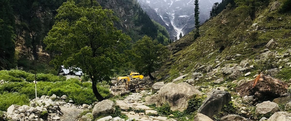 Clean and green solang valley!⛰